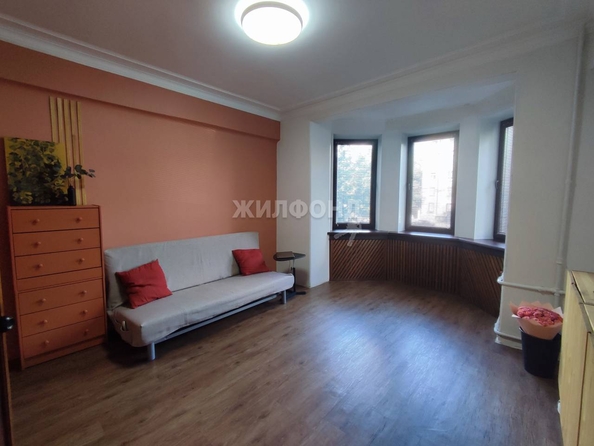 
   Продам 1-комнатную, 41.6 м², Станиславского ул, 10

. Фото 3.