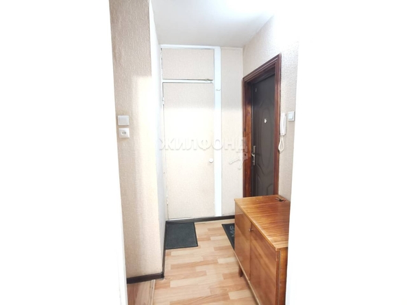 
   Продам 1-комнатную, 30.9 м², Кропоткина ул, 127

. Фото 8.