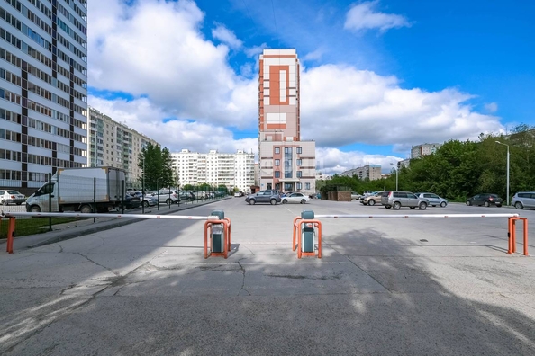 
   Продам 3-комнатную, 76.5 м², Олеко Дундича ул, 15

. Фото 21.