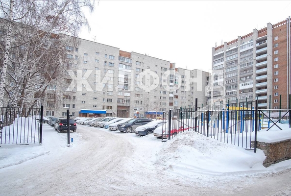 
   Продам 3-комнатную, 59.6 м², Пархоменко ул, 26

. Фото 17.