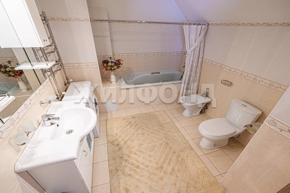 
   Продам дом, 230 м², Юный Ленинец

. Фото 11.