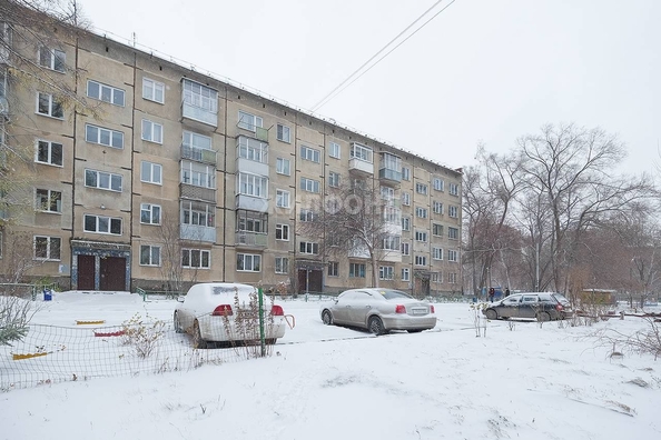 
   Продам 2-комнатную, 43.9 м², Танкистов ул, 7

. Фото 4.