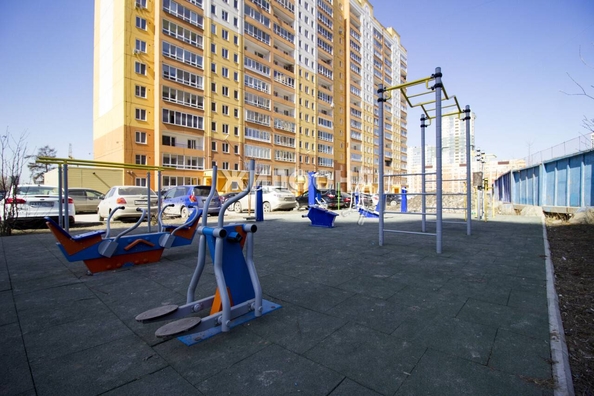 
   Продам 2-комнатную, 52.4 м², Закаменский мкр, 14

. Фото 17.