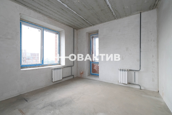 
   Продам 1-комнатную, 44.3 м², Есенина ул, 67

. Фото 1.