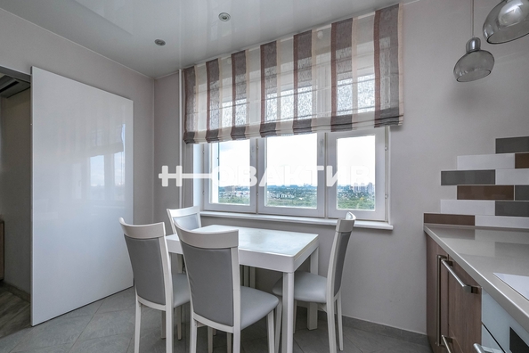 
   Продам 3-комнатную, 79.8 м², Горский мкр, 63

. Фото 5.