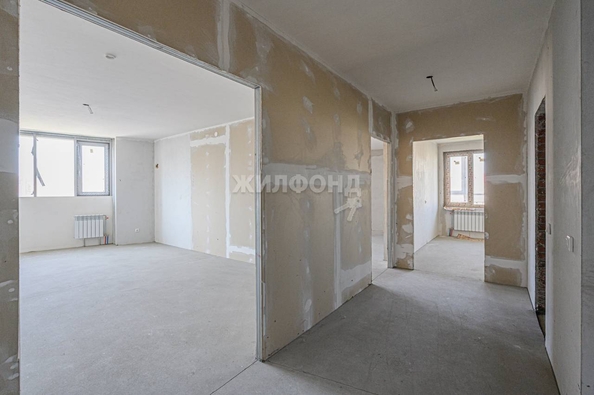 
   Продам 2-комнатную, 72.1 м², Кавалерийская ул, 3/1

. Фото 1.