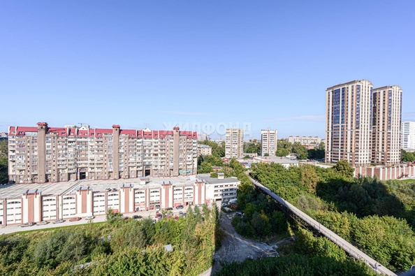 
   Продам 2-комнатную, 72.1 м², Кавалерийская ул, 3/1

. Фото 24.