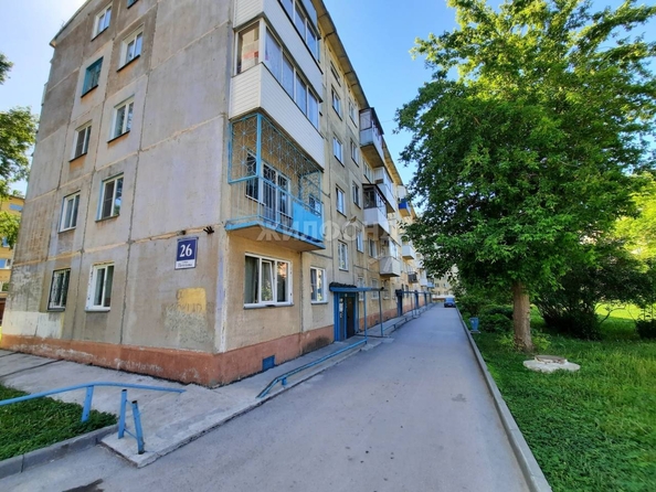 
   Продам 1-комнатную, 30.6 м², Петухова ул, 26

. Фото 8.