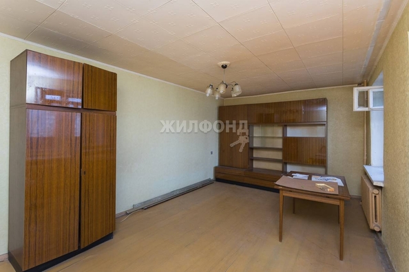 
   Продам 2-комнатную, 56.9 м², Курчатова ул, 7/6

. Фото 2.