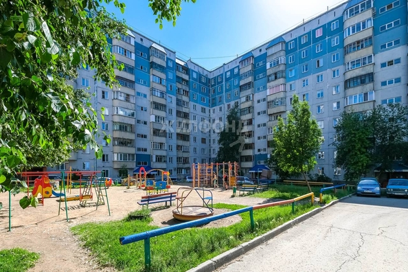 
   Продам 2-комнатную, 51 м², В. Высоцкого ул, 39

. Фото 12.