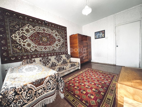 
   Продам 2-комнатную, 51 м², В. Высоцкого ул, 39

. Фото 4.