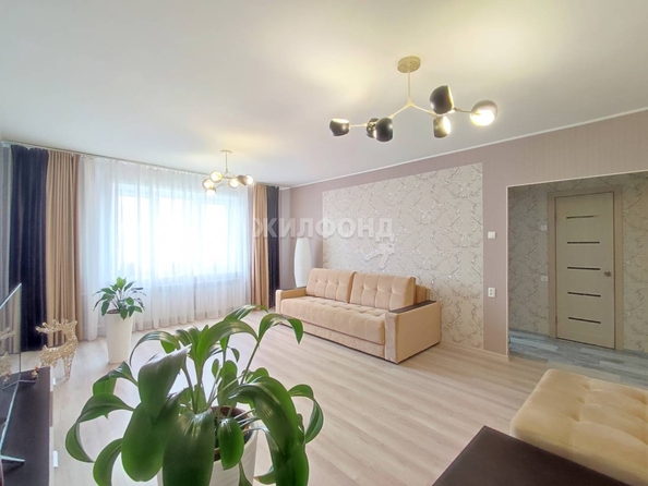 
   Продам 2-комнатную, 63.9 м², Плющихинская ул, 1

. Фото 1.