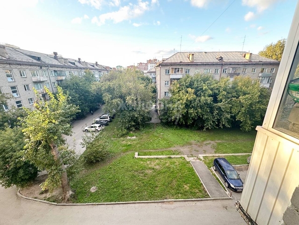 
   Продам 3-комнатную, 56.5 м², Гоголя ул, 1

. Фото 13.