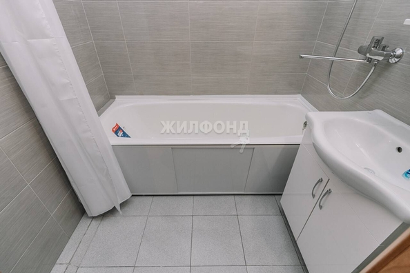 
   Продам 1-комнатную, 37.9 м², Петухова ул, 95

. Фото 6.