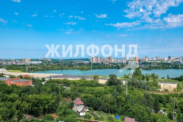 
   Продам 3-комнатную, 60.3 м², Горский мкр, 14

. Фото 26.