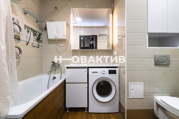 
   Продам 2-комнатную, 55.6 м², Татьяны Снежиной ул, 19

. Фото 13.