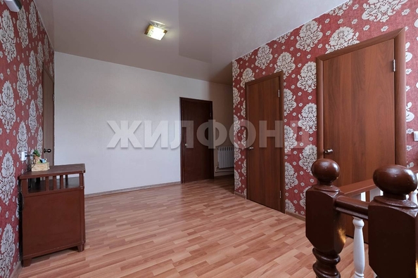 
   Продам дом, 250 м², Новосибирск

. Фото 12.