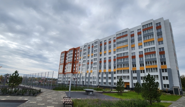 
   Продам 2-комнатную, 51 м², Кольца, дом 13а

. Фото 2.