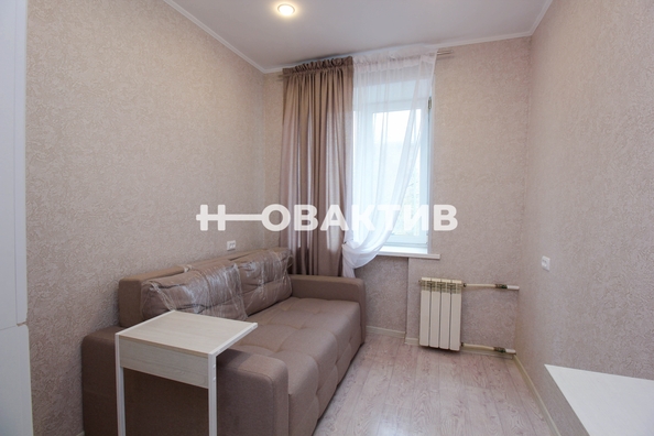 
   Продам комнату, 9 м², Каменская ул, 84В

. Фото 2.