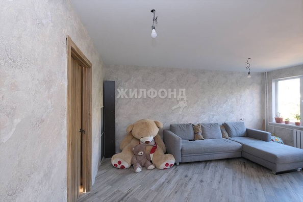 
   Продам 3-комнатную, 57 м², Оловозаводская ул, 27

. Фото 3.