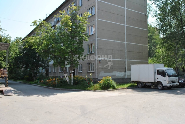 
   Продам 3-комнатную, 57 м², Оловозаводская ул, 27

. Фото 28.