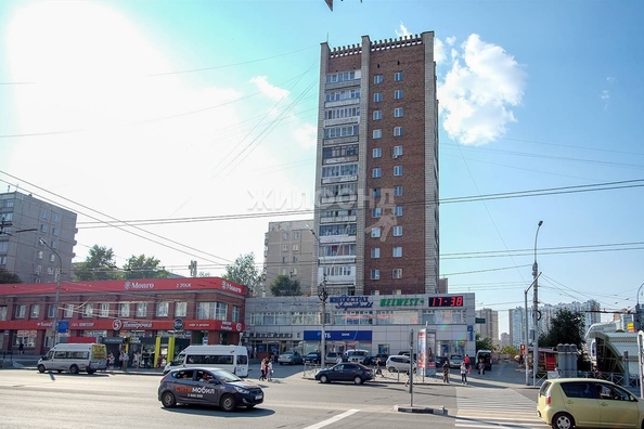 
   Продам 3-комнатную, 68.2 м², Бориса Богаткова ул, 221

. Фото 5.