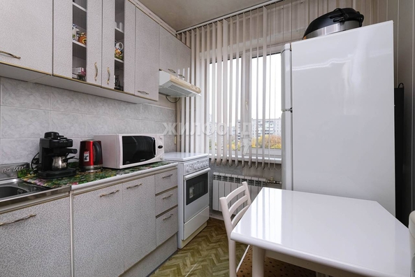 
   Продам 1-комнатную, 29.8 м², Кропоткина ул, 128/1

. Фото 10.