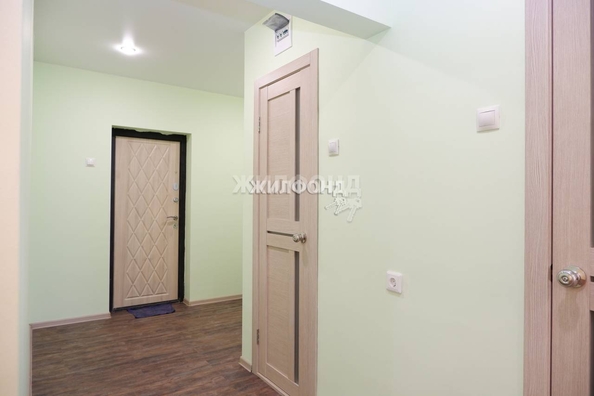 
   Продам 1-комнатную, 40.5 м², Александра Чистякова ул, 2/1

. Фото 8.