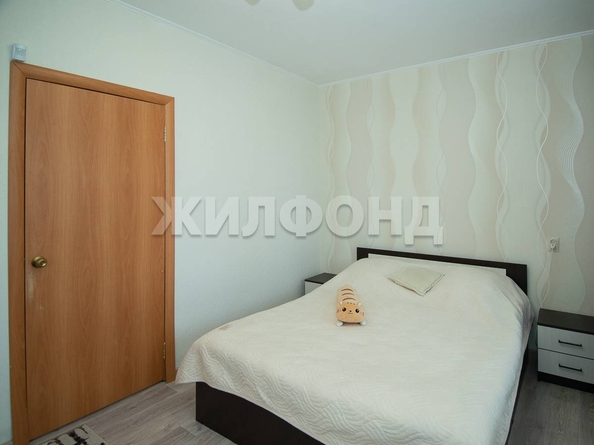 
   Продам 2-комнатную, 53 м², В. Высоцкого ул, 42/3

. Фото 11.