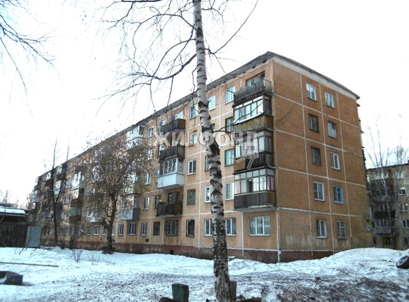 
   Продам 2-комнатную, 44.6 м², Петухова ул, 84

. Фото 4.