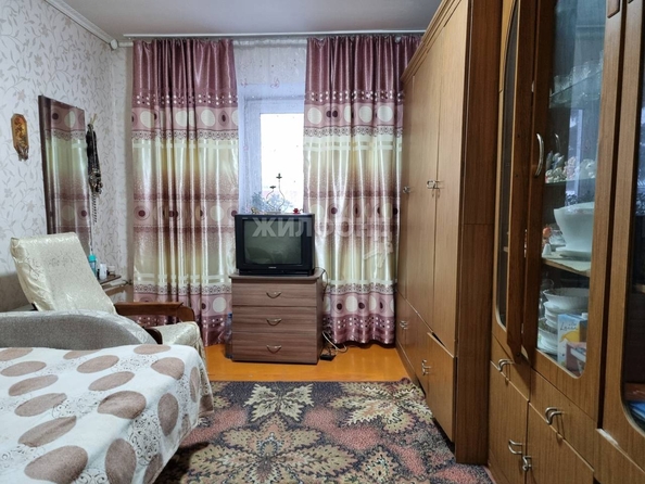 
   Продам 2-комнатную, 40 м², Ленина ул, 12

. Фото 1.