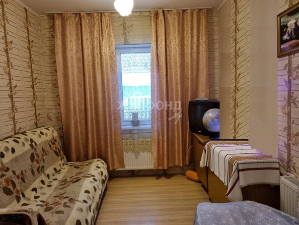 
   Продам 2-комнатную, 40 м², Ленина ул, 12

. Фото 2.