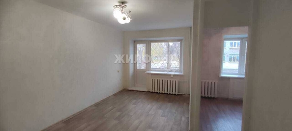 
   Продам 1-комнатную, 31.5 м², Макаренко ул, 27/2

. Фото 1.