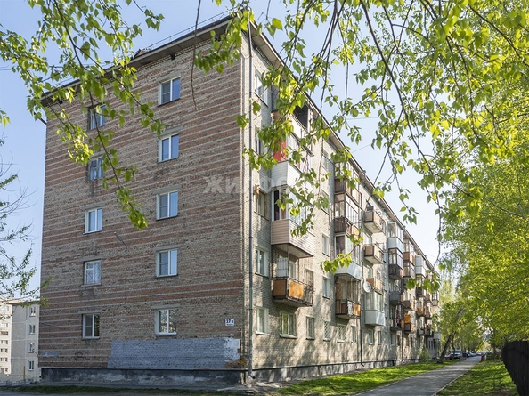 
   Продам 1-комнатную, 31.5 м², Макаренко ул, 27/2

. Фото 5.