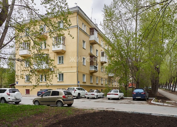 
   Продам 2-комнатную, 63.3 м², Аэропорт ул, 7

. Фото 15.