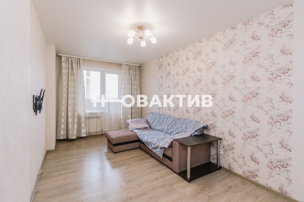 
   Продам 1-комнатную, 38 м², Северная ул, 13

. Фото 1.