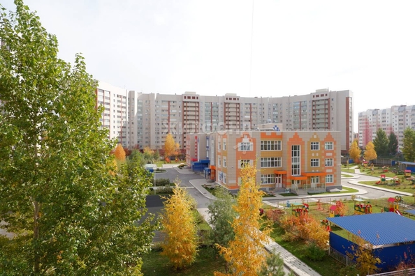 
   Продам 3-комнатную, 85.8 м², 2-й (4 мкр.) кв-л, 227

. Фото 17.