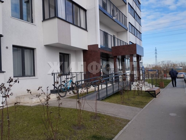 
   Продам 2-комнатную, 50.7 м², Бородина ул, 54

. Фото 4.