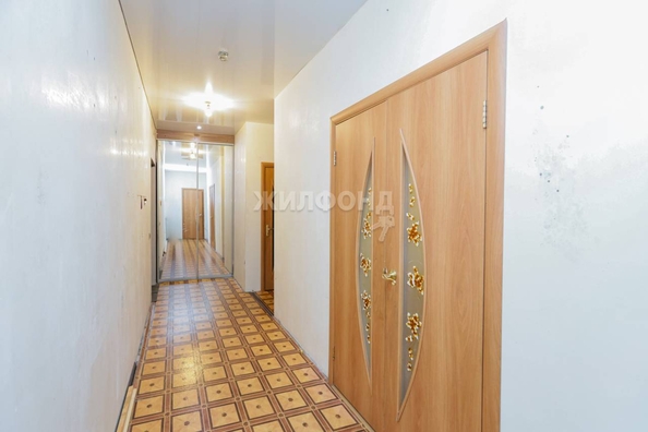 
   Продам 3-комнатную, 63.5 м², Лескова ул, 19

. Фото 15.