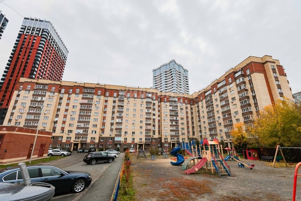 
   Продам 3-комнатную, 63.5 м², Лескова ул, 19

. Фото 25.