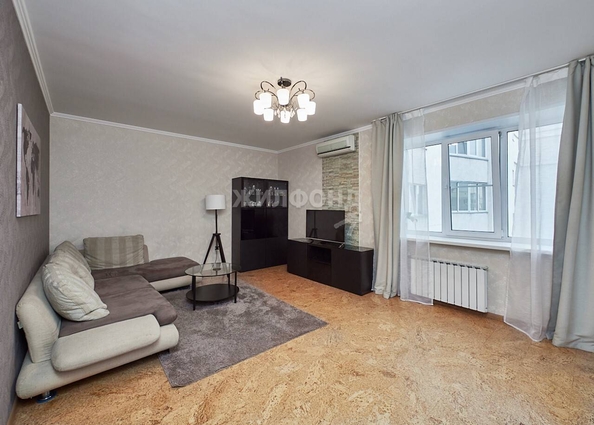 
   Продам 3-комнатную, 100 м², Кропоткина ул, 116/1

. Фото 5.