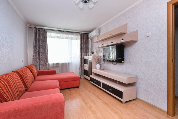 
   Продам 1-комнатную, 29.9 м², Челюскинцев ул, 18

. Фото 1.