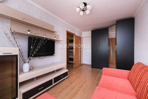 
   Продам 1-комнатную, 29.9 м², Челюскинцев ул, 18

. Фото 3.