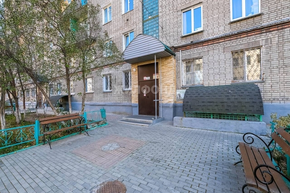 
   Продам 1-комнатную, 29.9 м², Челюскинцев ул, 18

. Фото 24.