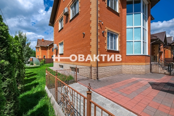 
   Продам коттедж, 404 м², Новосибирск

. Фото 5.