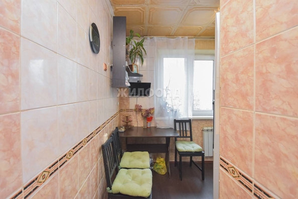 
   Продам 3-комнатную, 59 м², Кропоткина ул, 98

. Фото 12.