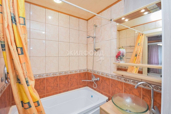 
   Продам 3-комнатную, 59 м², Кропоткина ул, 98

. Фото 14.