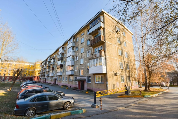 
   Продам 3-комнатную, 57.6 м², Вертковская ул, 6

. Фото 27.