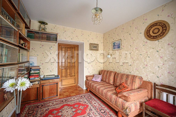 
   Продам 3-комнатную, 87.4 м², Революции ул, 28

. Фото 13.