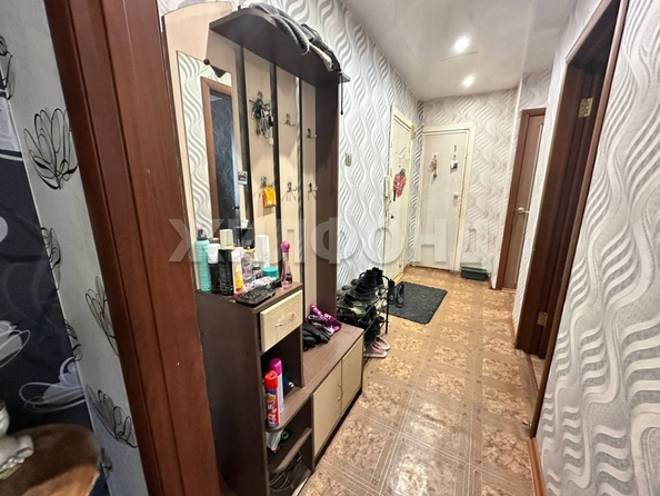 
   Продам 4-комнатную, 61.4 м², Есенина ул, 20

. Фото 5.